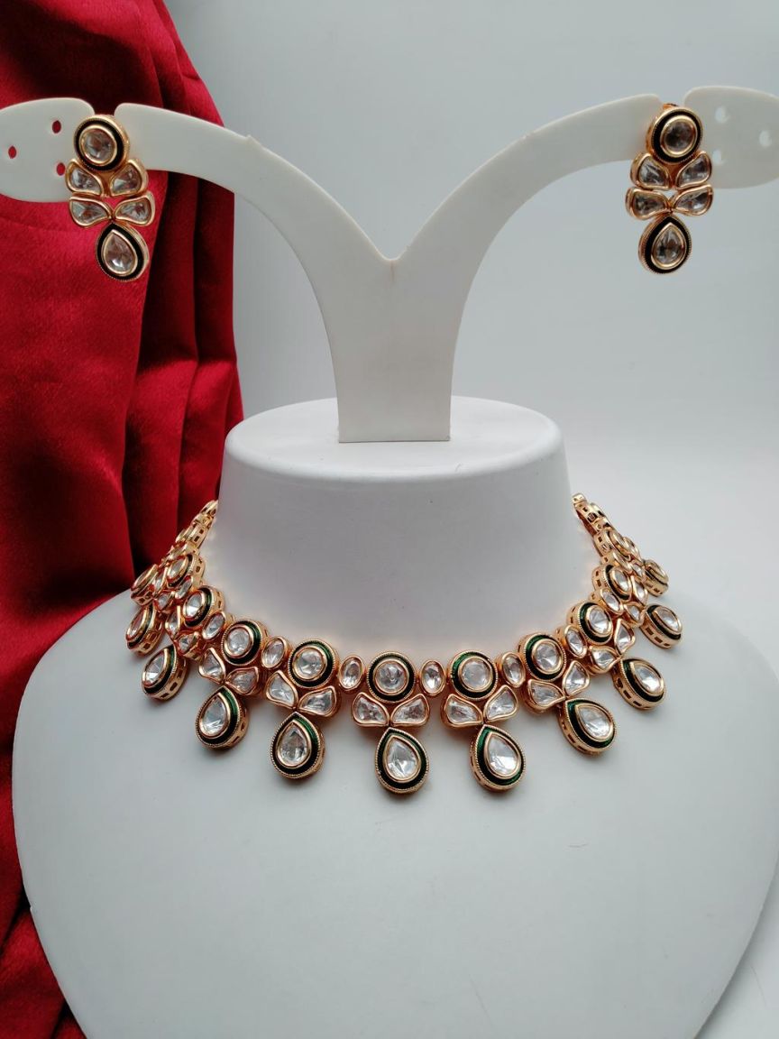 NECKLASE SET IN KUNDAN (VILANDI) STYLE | DESIGN - 15767