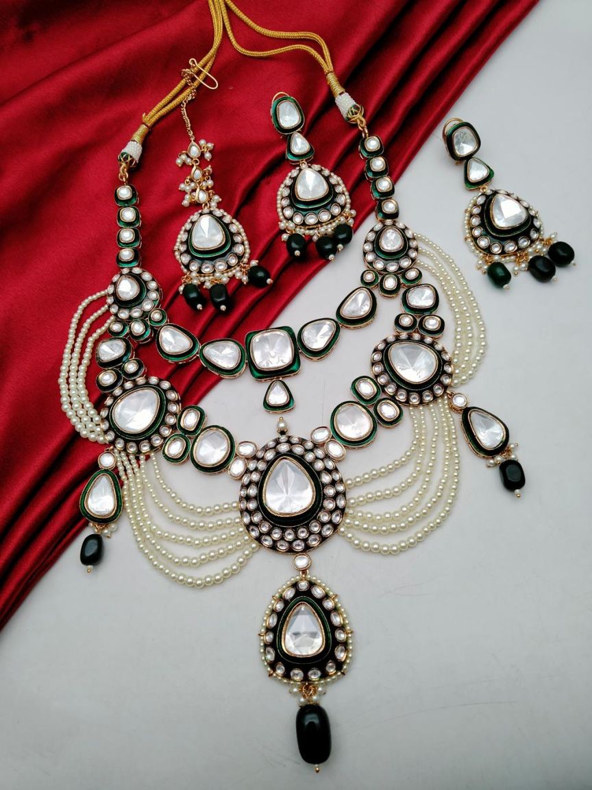 NECKLASE SET IN KUNDAN (VILANDI) STYLE | DESIGN - 15786