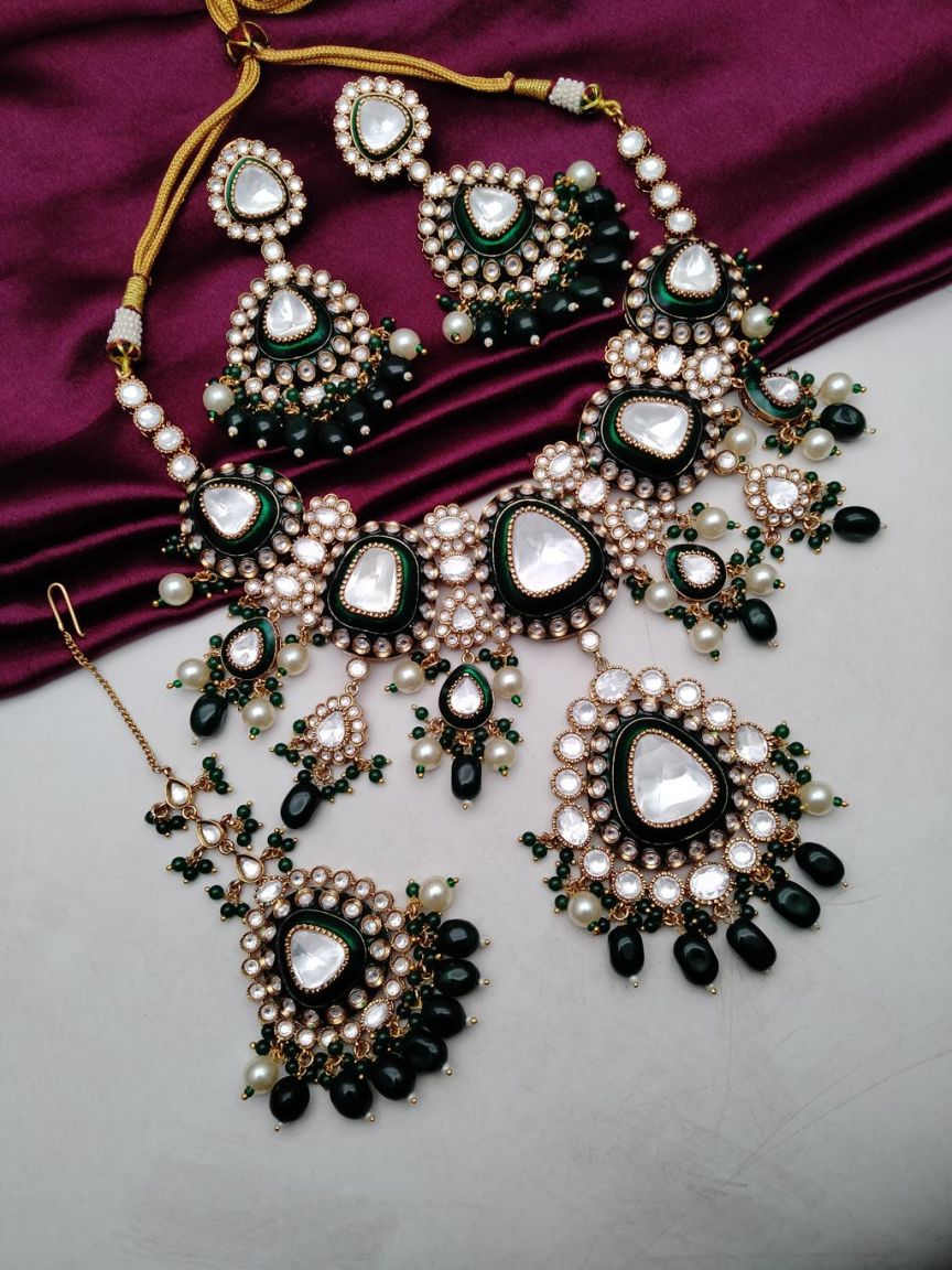 NECKLASE SET IN KUNDAN (VILANDI) STYLE | DESIGN - 15791