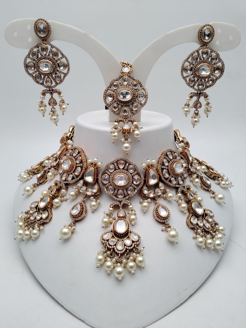 NECKLASE SET IN KUNDAN (VILANDI) STYLE | DESIGN - 15803
