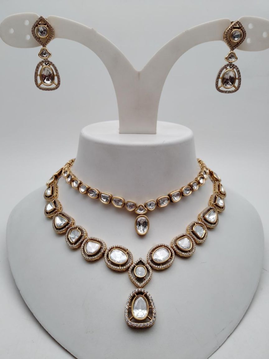 NECKLASE SET IN KUNDAN (VILANDI) STYLE | DESIGN - 15807