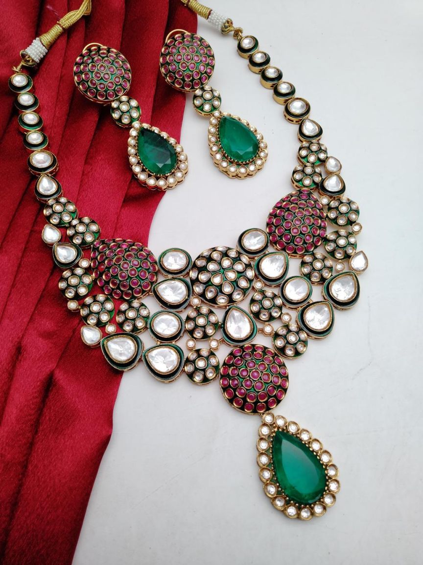 NECKLASE SET IN KUNDAN (VILANDI) STYLE | DESIGN - 15841