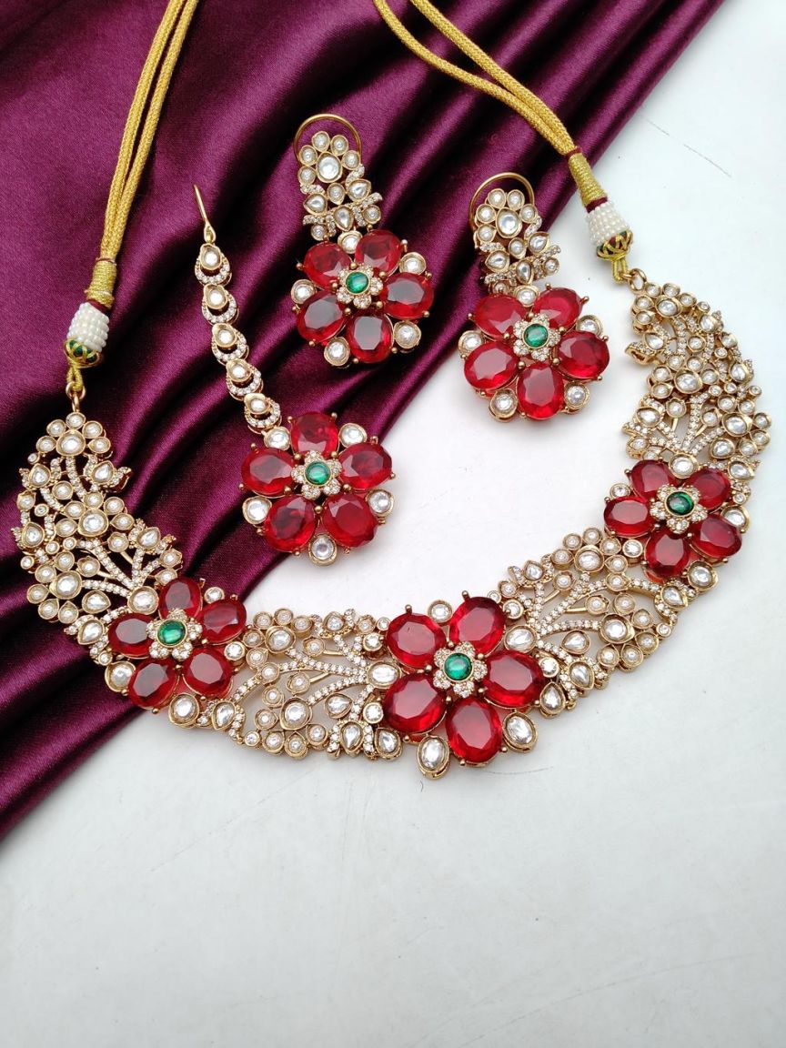 NECKLASE SET IN KUNDAN (VILANDI) STYLE | DESIGN - 15842