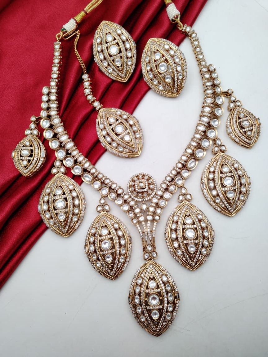 kundan-necklace_set-NSK15846WGD