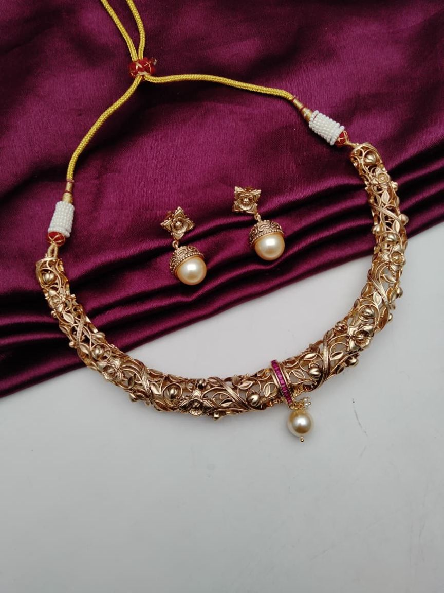 NECKLASE SET IN KUNDAN (VILANDI) STYLE | DESIGN - 15857