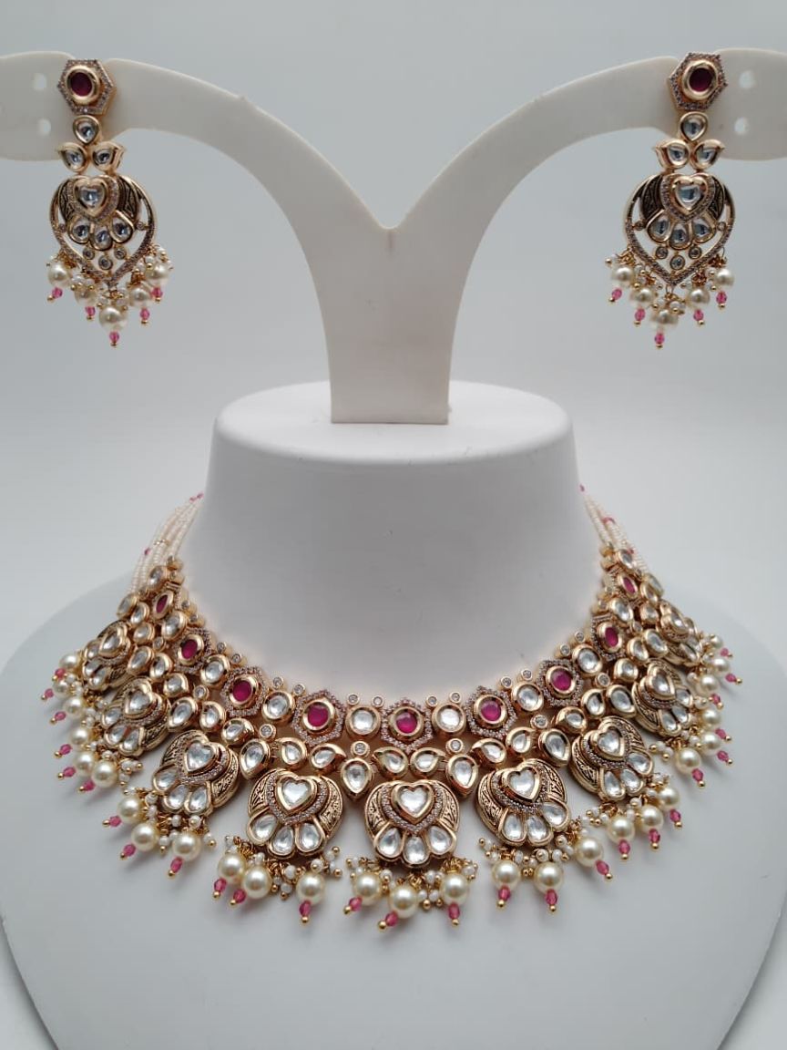 NECKLASE SET IN KUNDAN (VILANDI) STYLE | DESIGN - 15861