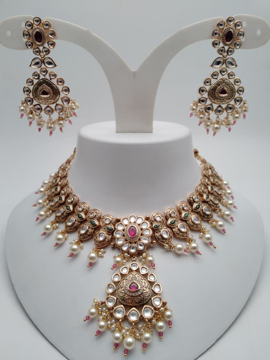 NECKLASE SET IN KUNDAN (VILANDI) STYLE | DESIGN - 15862