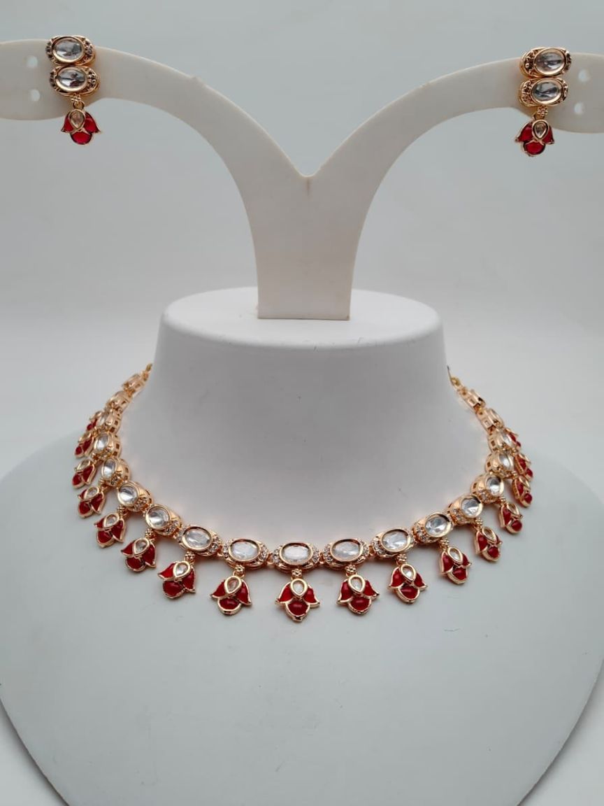 NECKLASE SET IN KUNDAN (VILANDI) STYLE | DESIGN - 15866