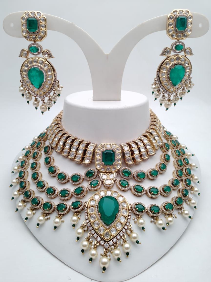 NECKLASE SET IN KUNDAN (VILANDI) STYLE | DESIGN - 15870