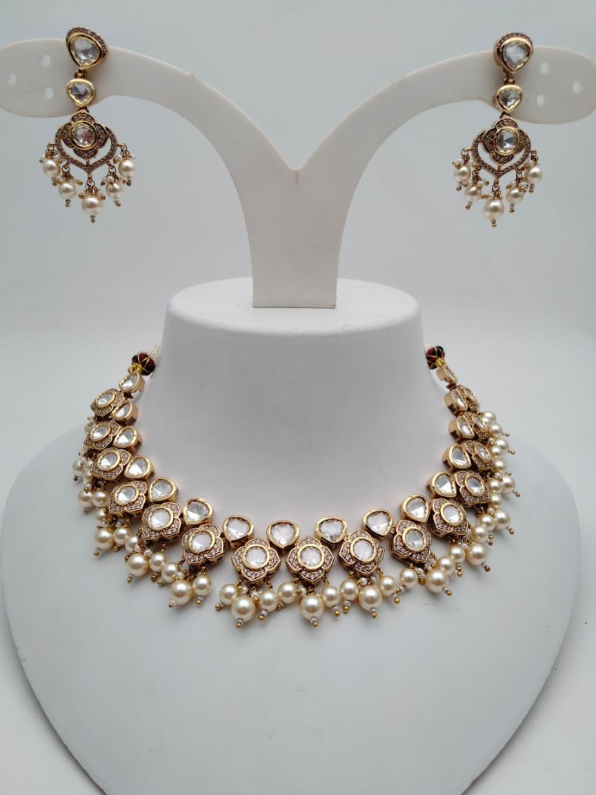 NECKLASE SET IN KUNDAN (VILANDI) STYLE | DESIGN - 15874