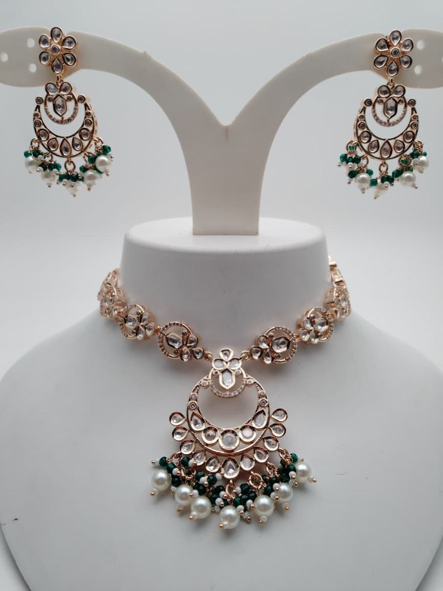 NECKLASE SET IN KUNDAN (VILANDI) STYLE | DESIGN - 15880