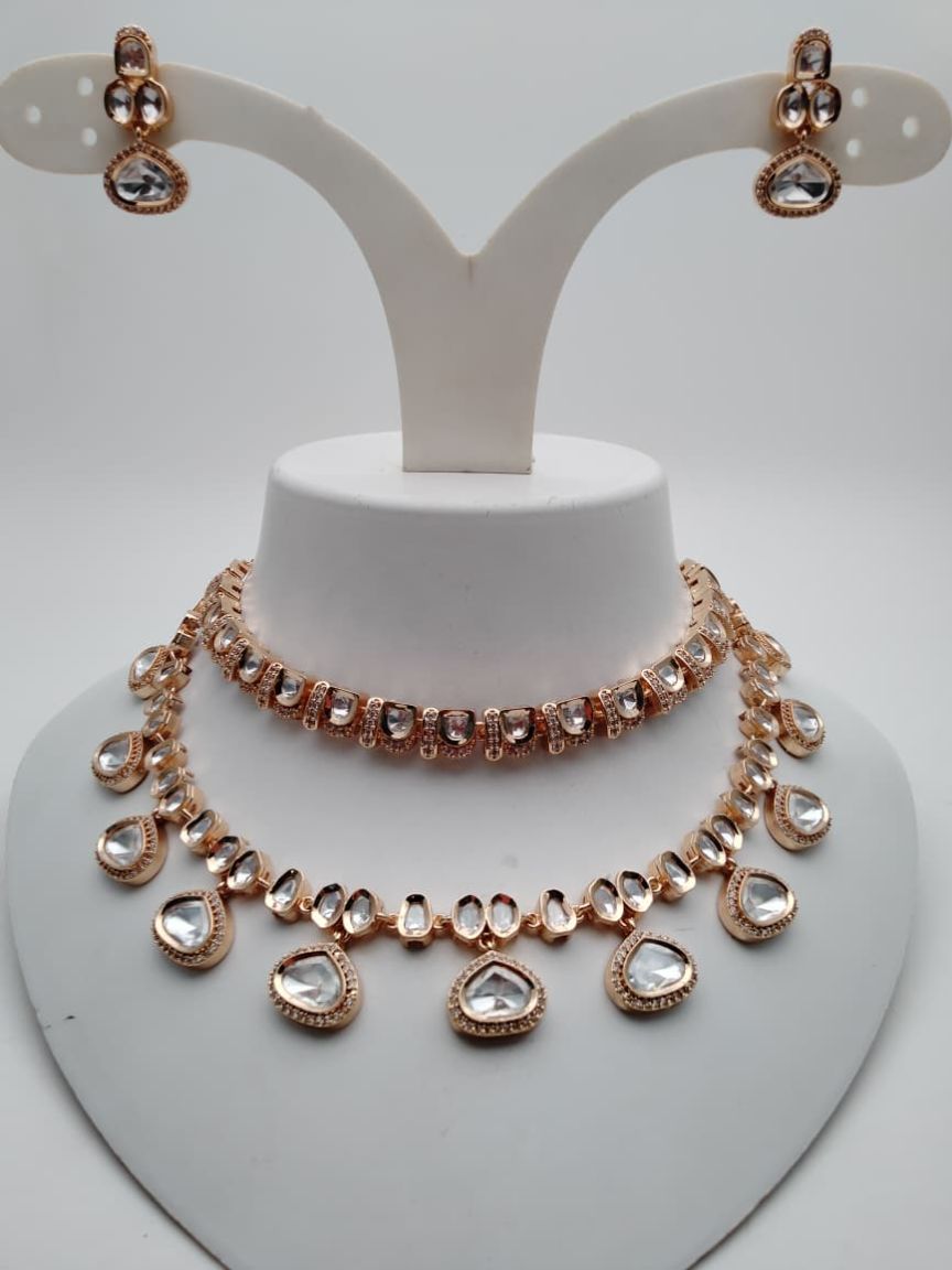 NECKLASE SET IN KUNDAN (VILANDI) STYLE | DESIGN - 15883