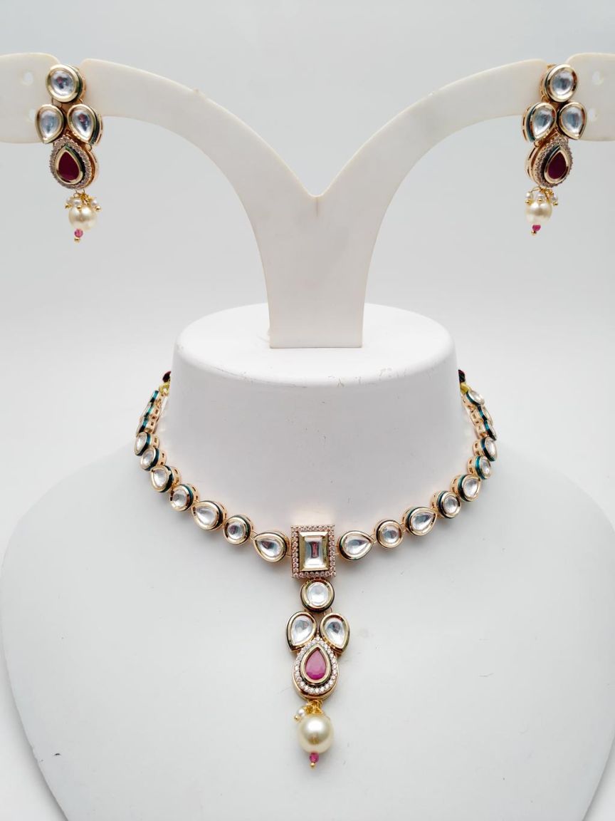 NECKLASE SET IN KUNDAN (VILANDI) STYLE | DESIGN - 15897