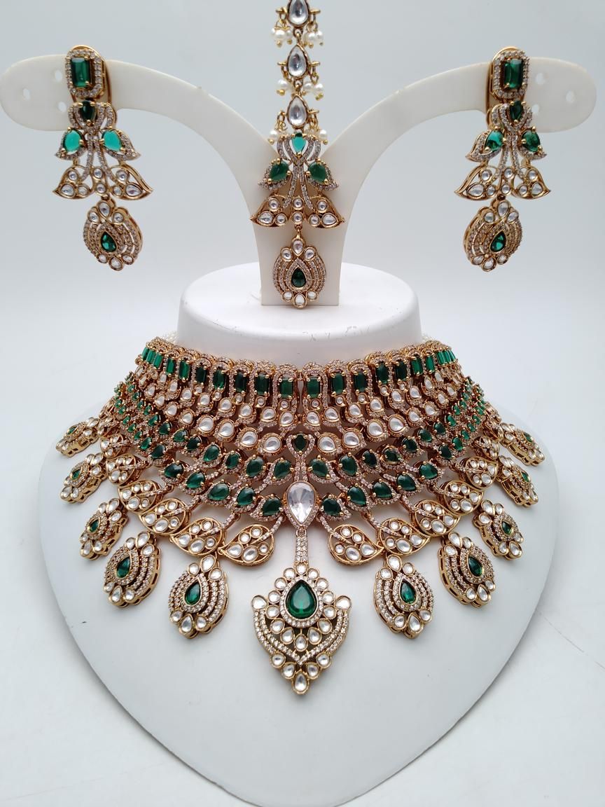 NECKLASE SET IN KUNDAN (VILANDI) STYLE | DESIGN - 15931