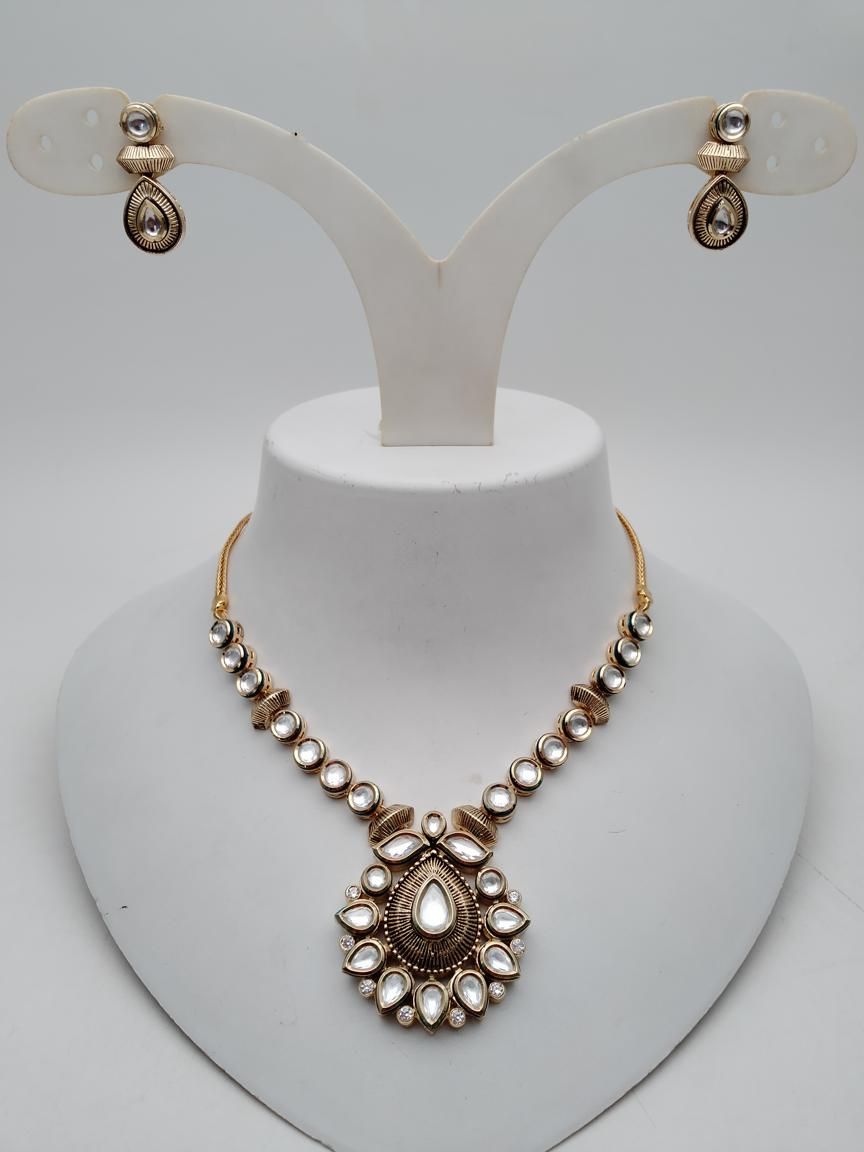 kundan-necklace_set-NSK15933WGD