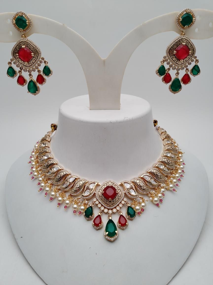 NECKLASE SET IN KUNDAN (VILANDI) STYLE | DESIGN - 15937