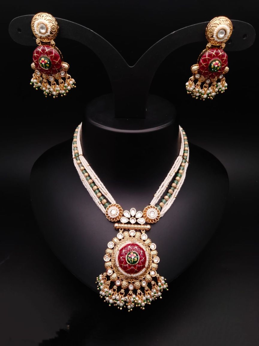 NECKLASE SET IN POLKI (GOLD POLISH) STYLE | DESIGN - 17450