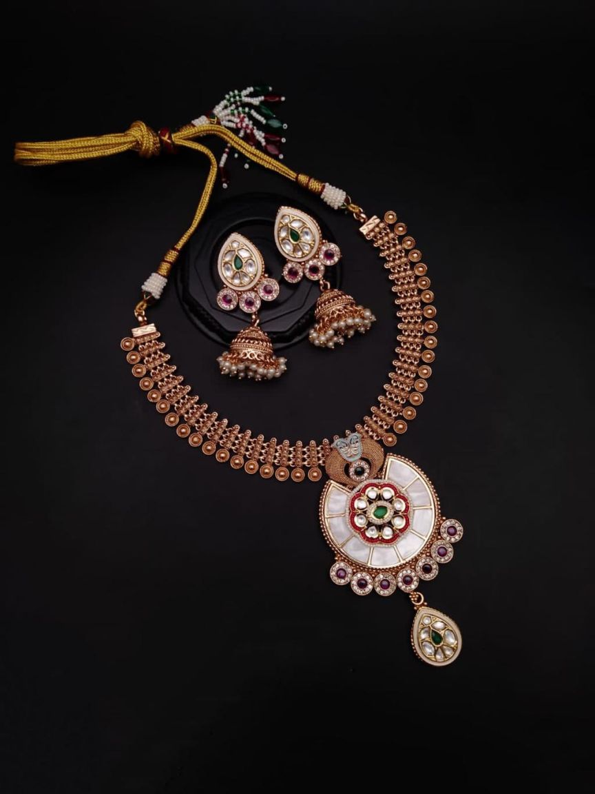 NECKLASE SET IN POLKI (GOLD POLISH) STYLE | DESIGN - 17665