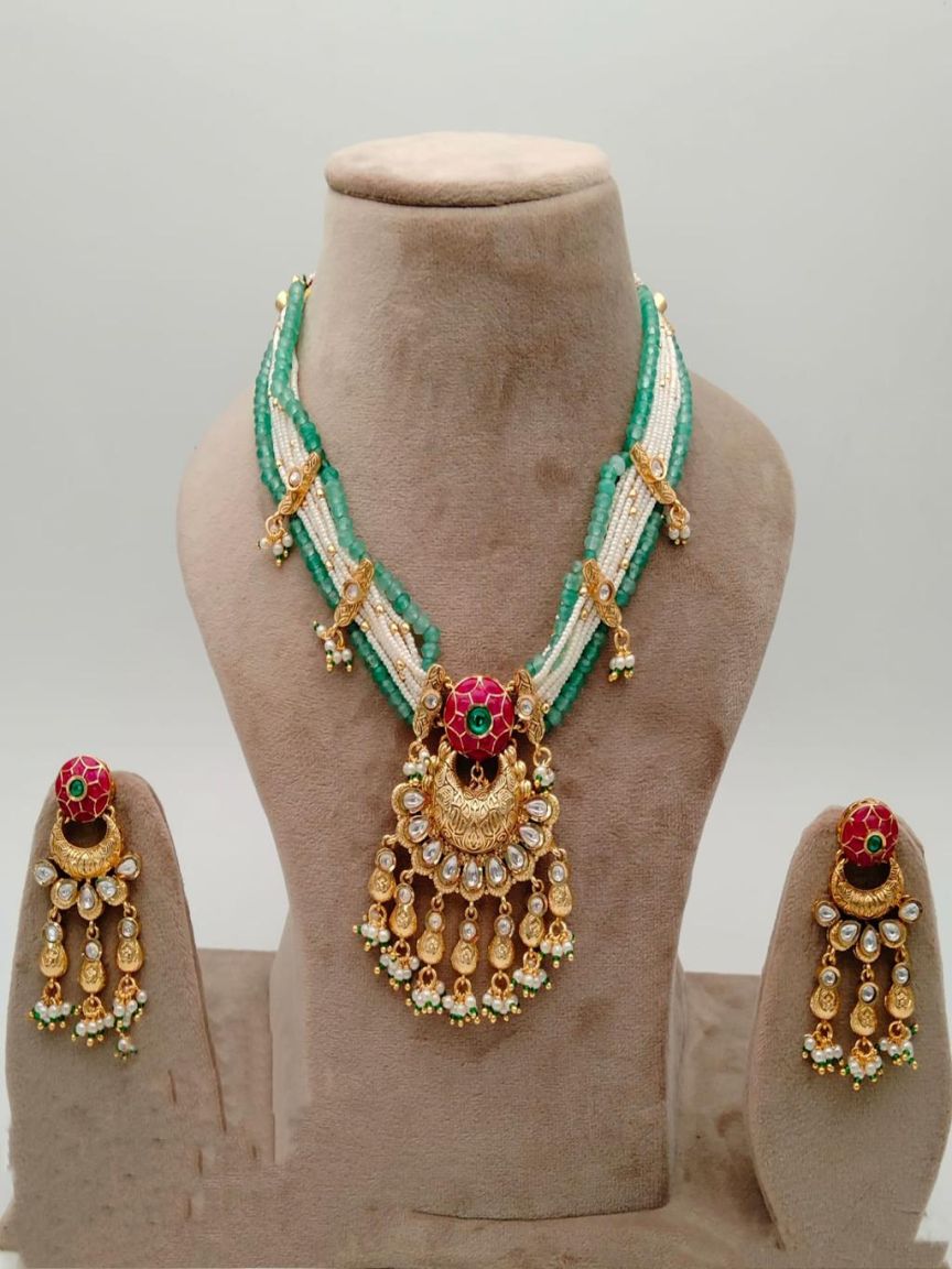 NECKLASE SET IN POLKI (GOLD POLISH) STYLE | DESIGN - 17705