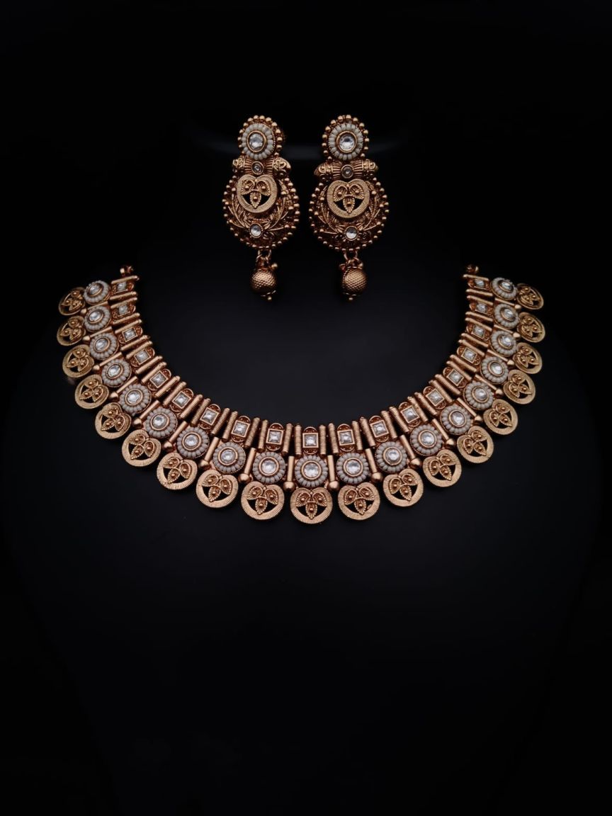 NECKLASE SET IN POLKI (GOLD POLISH) STYLE | DESIGN - 17853