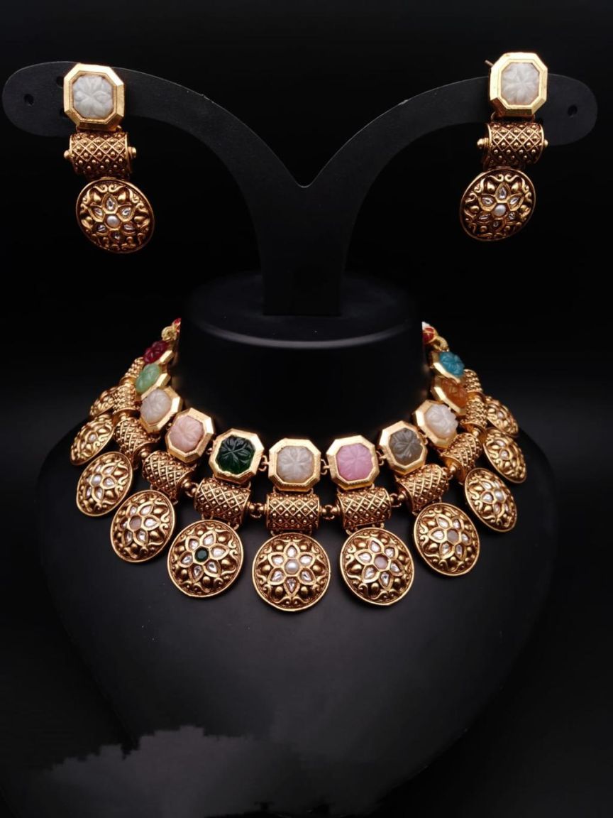 NECKLASE SET IN POLKI (GOLD POLISH) STYLE | DESIGN - 17859