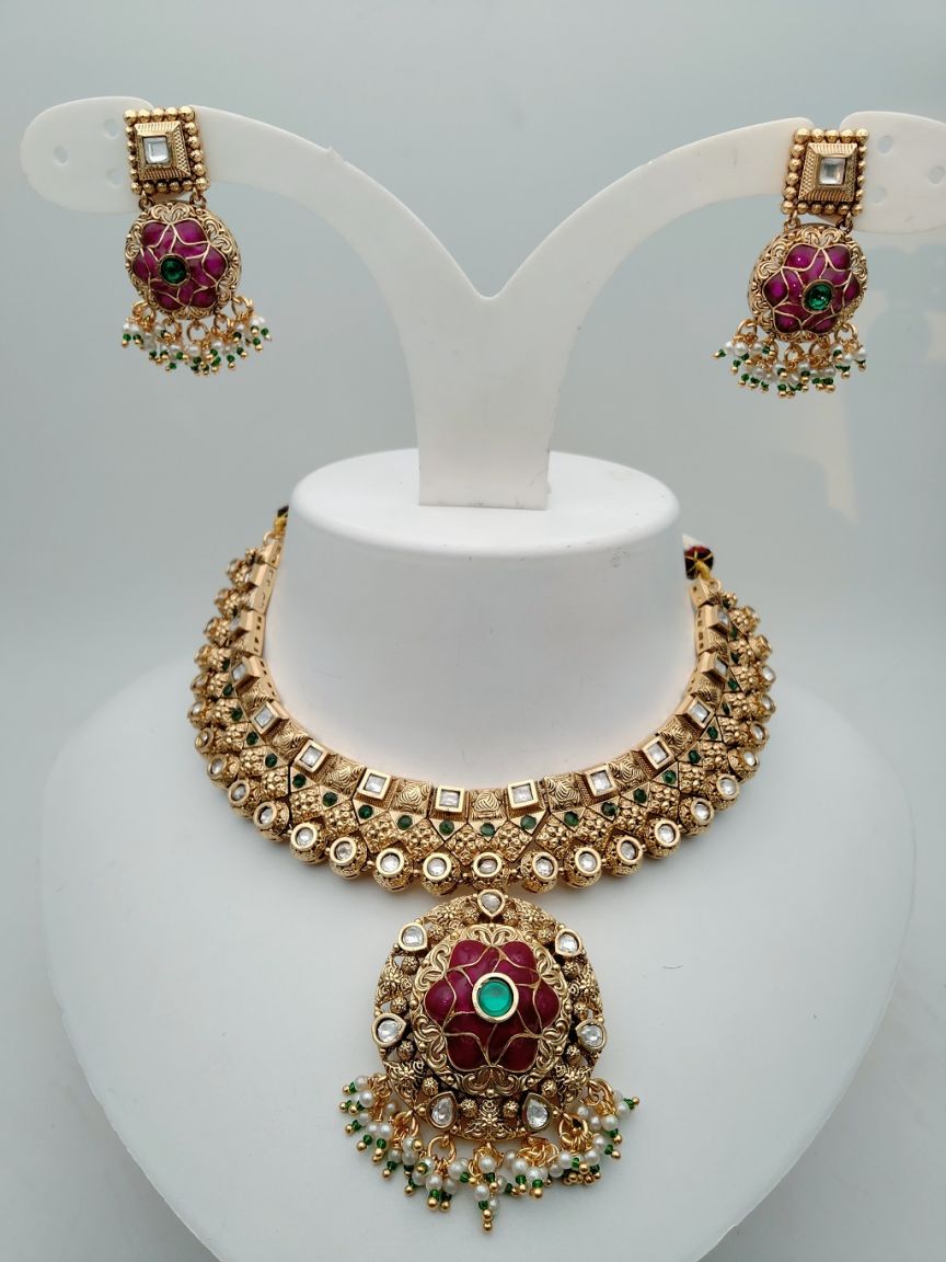 NECKLASE SET IN POLKI (GOLD POLISH) STYLE | DESIGN - 17866