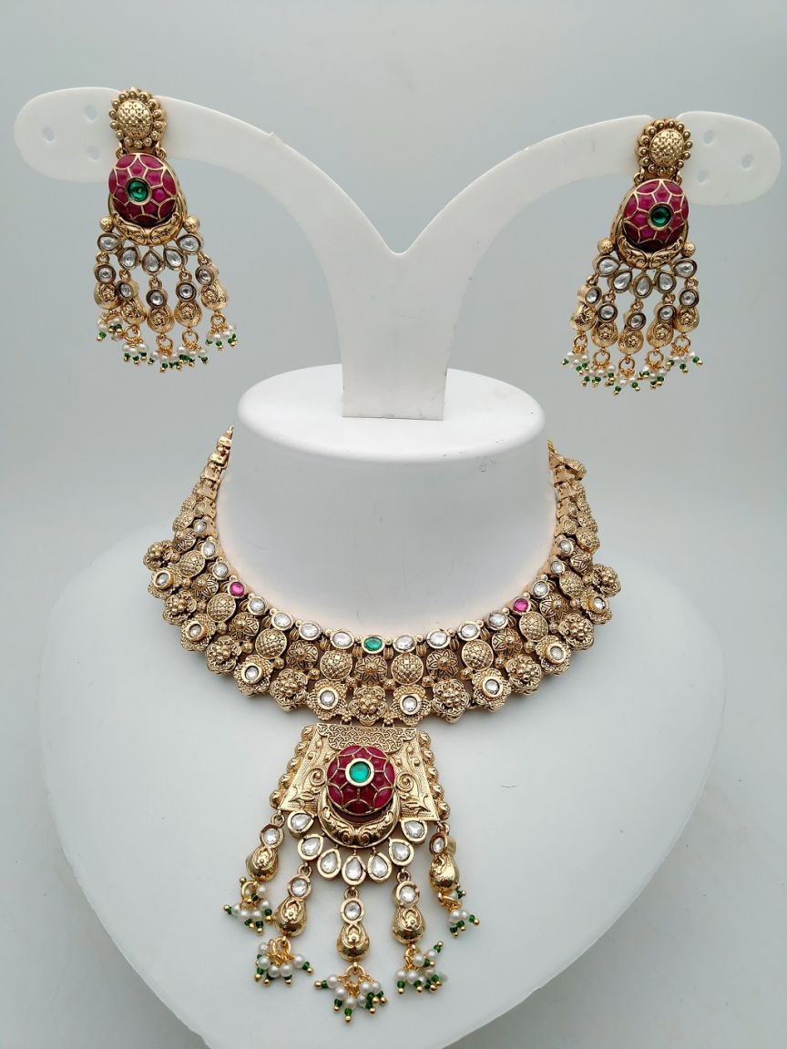 NECKLASE SET IN POLKI (GOLD POLISH) STYLE | DESIGN - 17873