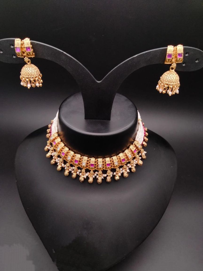 NECKLASE SET IN POLKI (GOLD POLISH) STYLE | DESIGN - 17948