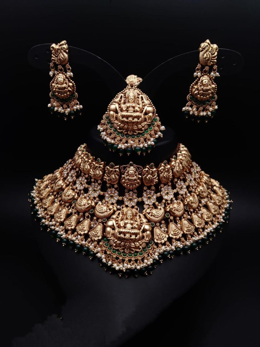 NECKLASE SET IN POLKI (GOLD POLISH) STYLE | DESIGN - 18040
