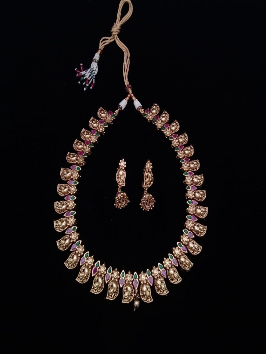 NECKLASE SET IN POLKI (GOLD POLISH) STYLE | DESIGN - 18042
