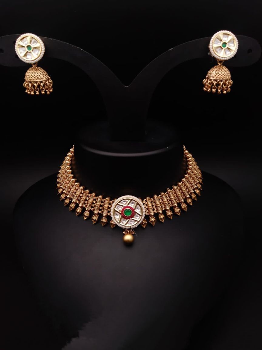 NECKLASE SET IN POLKI (GOLD POLISH) STYLE | DESIGN - 18059