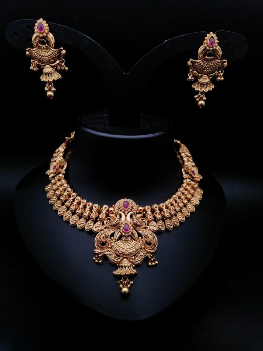 NECKLASE SET IN POLKI (GOLD POLISH) STYLE | DESIGN - 18074