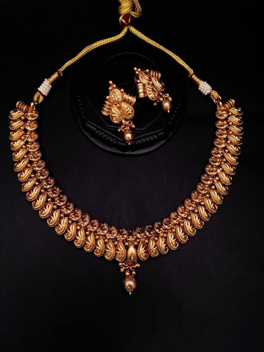 NECKLASE SET IN POLKI (GOLD POLISH) STYLE | DESIGN - 18081
