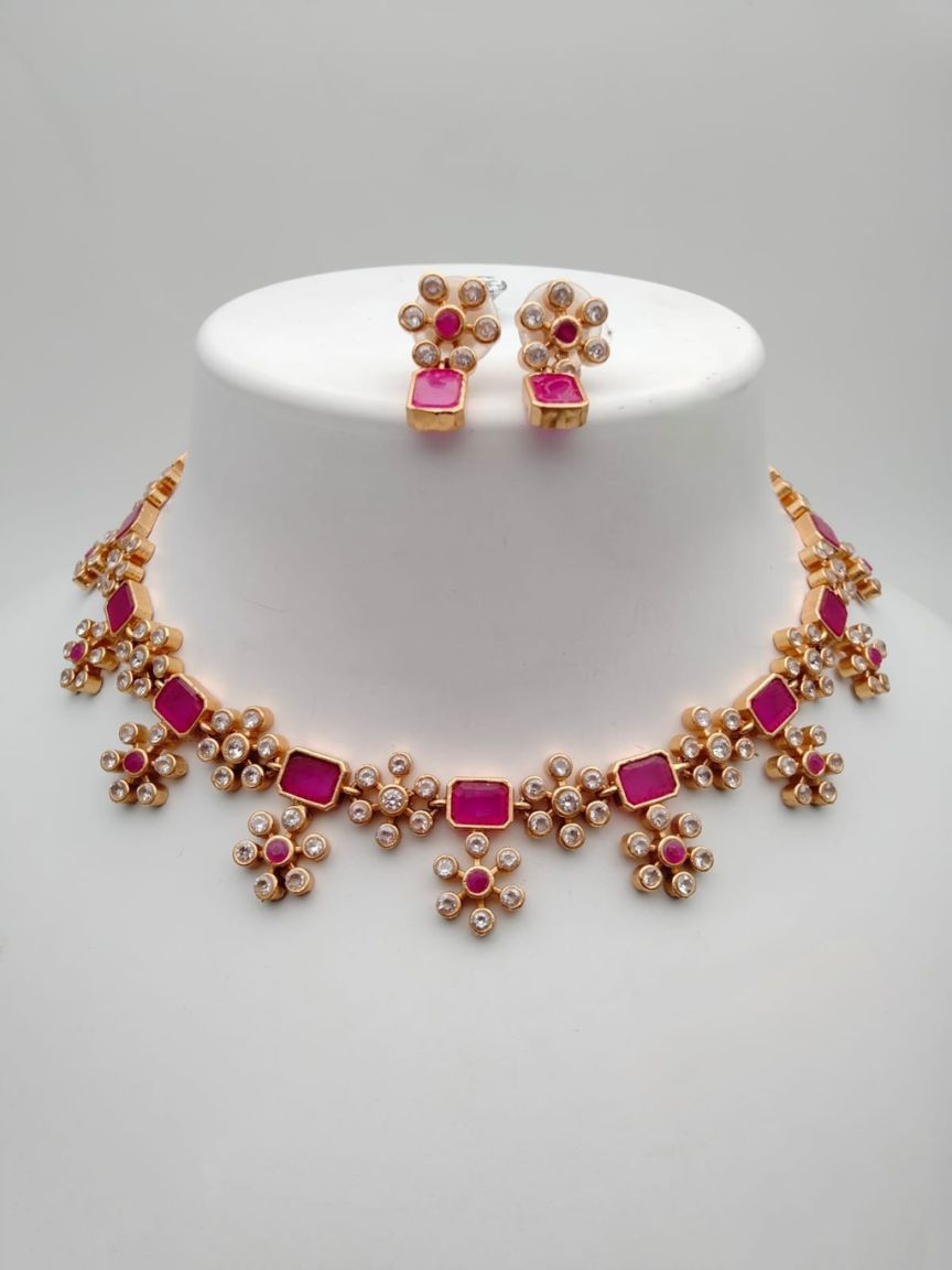NECKLASE SET IN POLKI (GOLD POLISH) STYLE | DESIGN - 18105