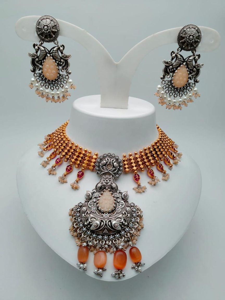 NECKLASE SET IN POLKI (GOLD POLISH) STYLE | DESIGN - 18106