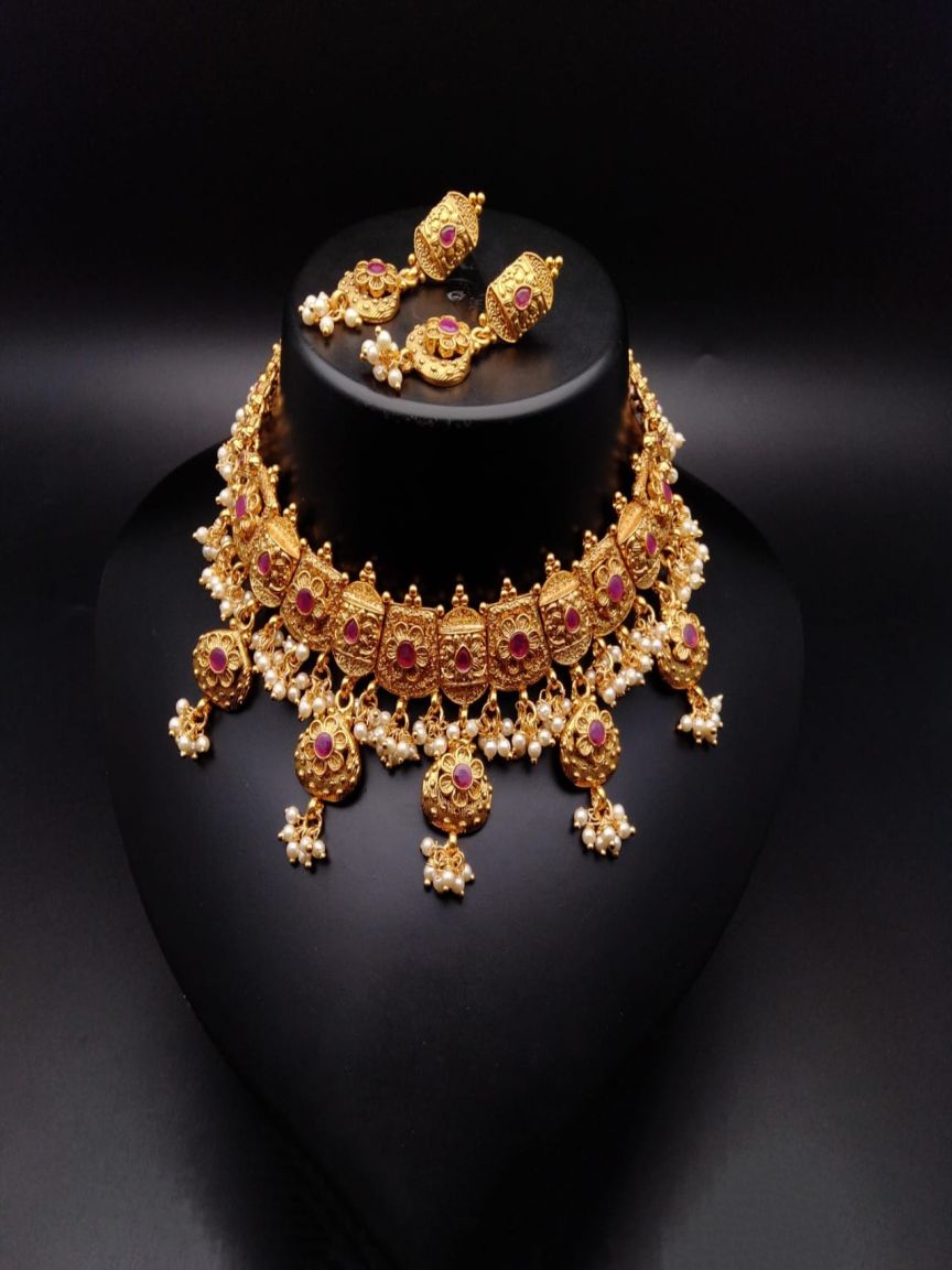 NECKLASE SET IN POLKI (GOLD POLISH) STYLE | DESIGN - 18142