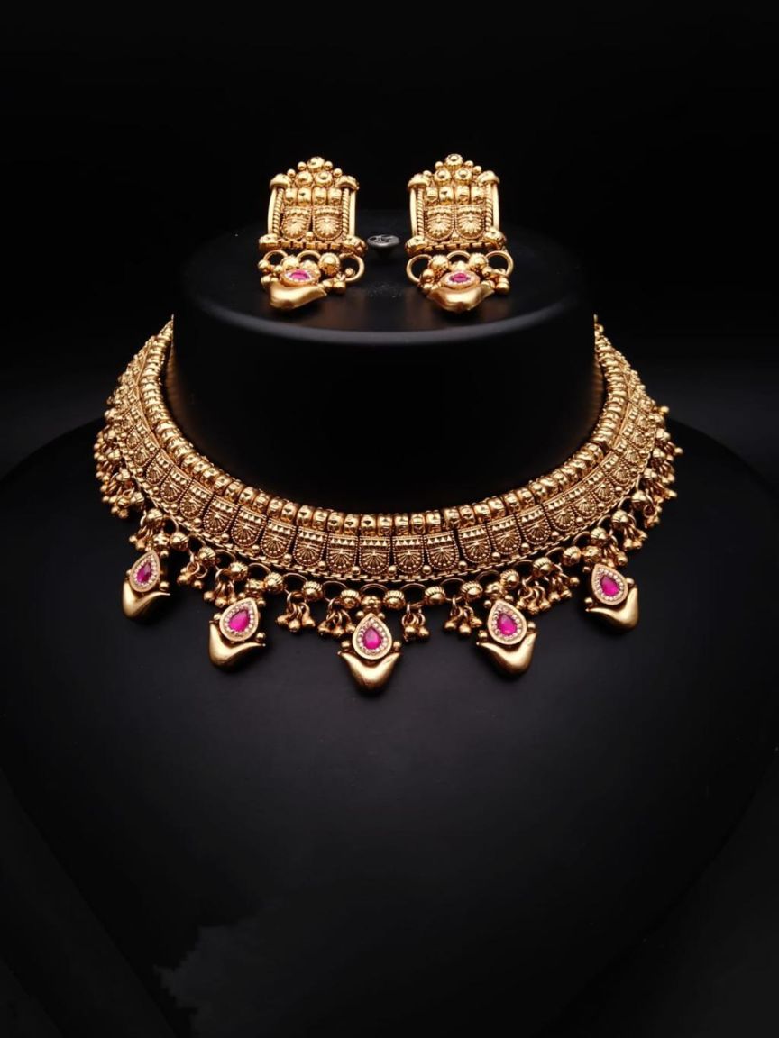 NECKLASE SET IN POLKI (GOLD POLISH) STYLE | DESIGN - 18160