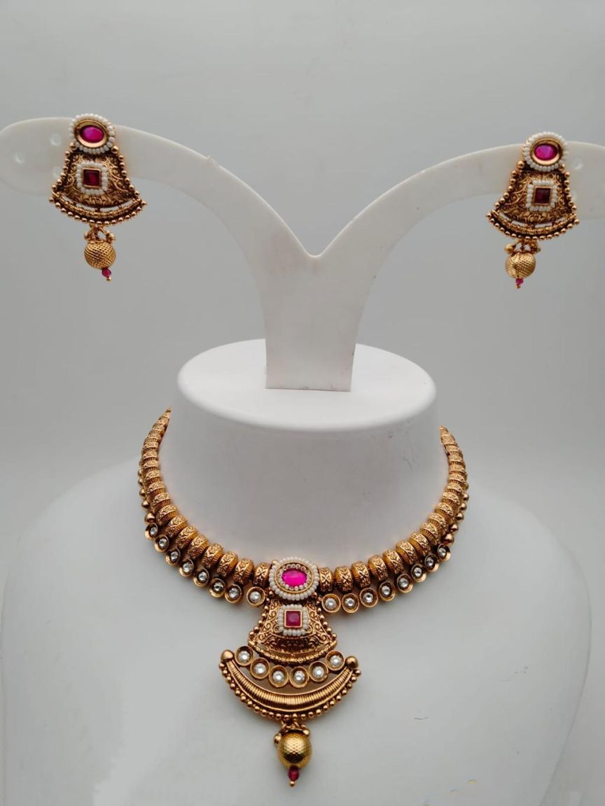 NECKLASE SET IN POLKI (GOLD POLISH) STYLE | DESIGN - 18190