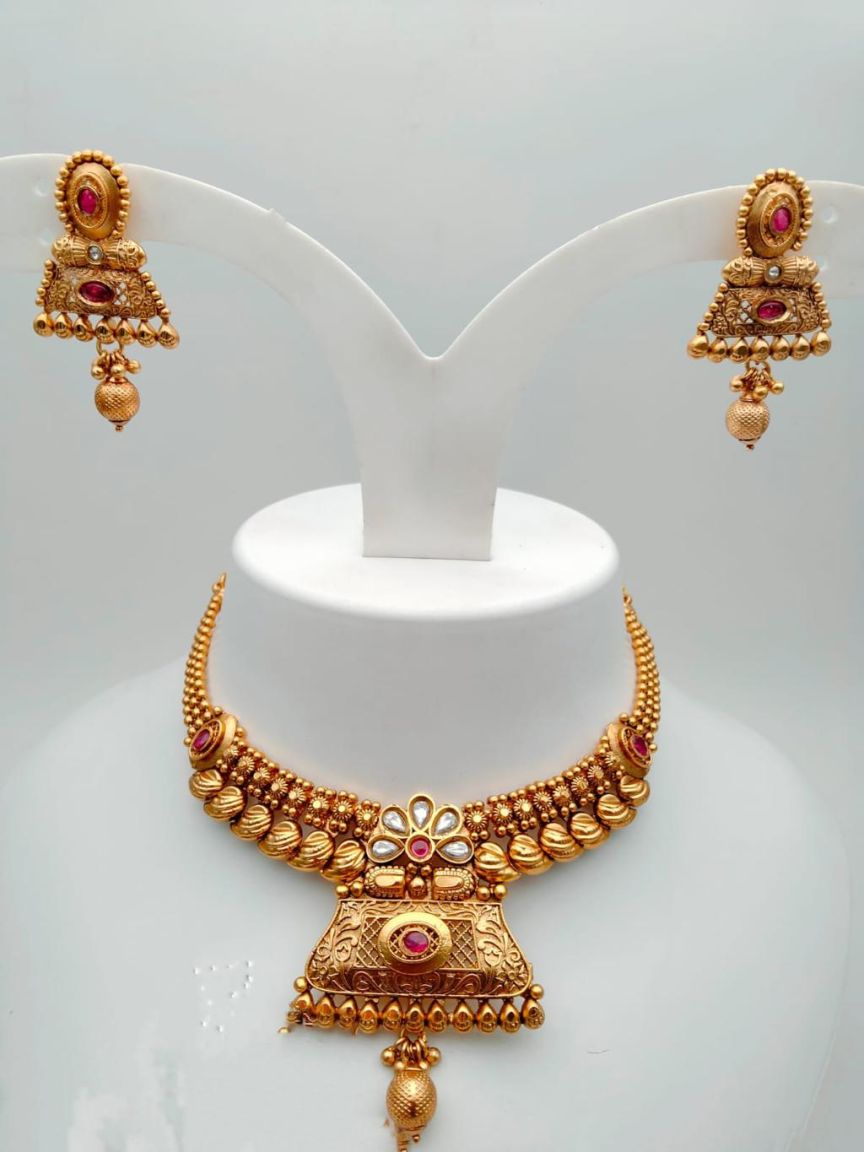 NECKLASE SET IN POLKI (GOLD POLISH) STYLE | DESIGN - 18228