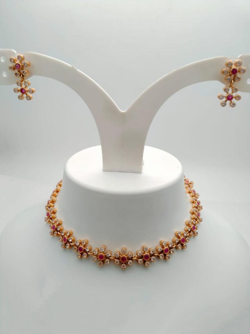 NECKLASE SET IN POLKI (GOLD POLISH) STYLE | DESIGN - 18252