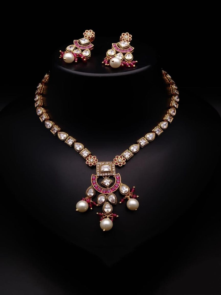 NECKLASE SET IN POLKI (GOLD POLISH) STYLE | DESIGN - 18292