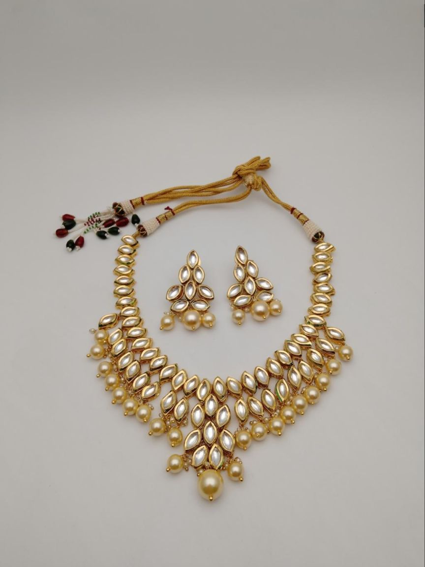 NECKLASE SET IN POLKI (GOLD POLISH) STYLE | DESIGN - 18373