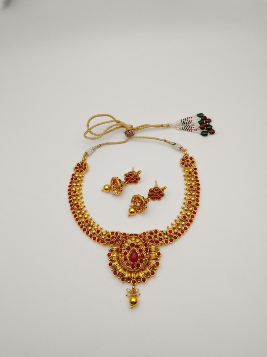 NECKLASE SET IN POLKI (GOLD POLISH) STYLE | DESIGN - 18380