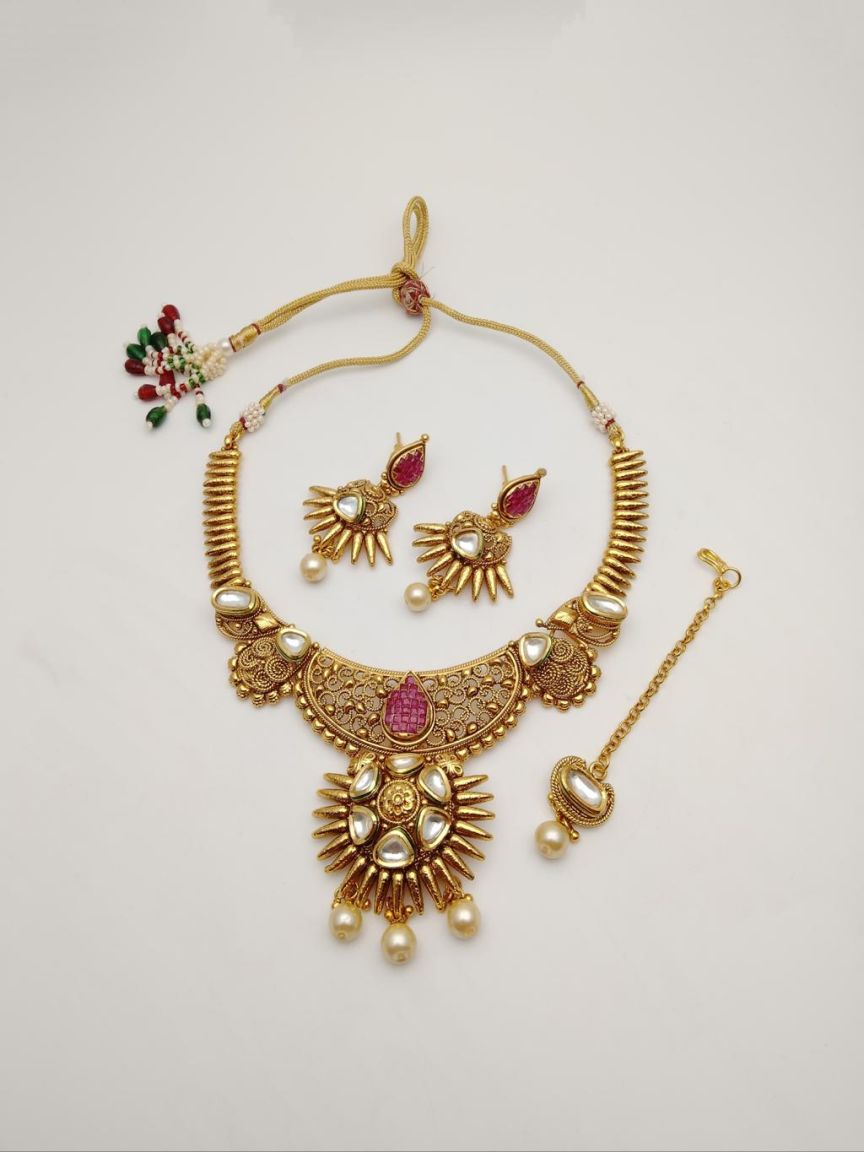 NECKLASE SET IN POLKI (GOLD POLISH) STYLE | DESIGN - 18390