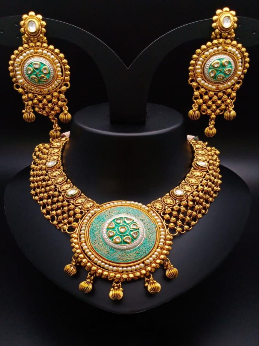 NECKLASE SET IN POLKI (GOLD POLISH) STYLE | DESIGN - 18408