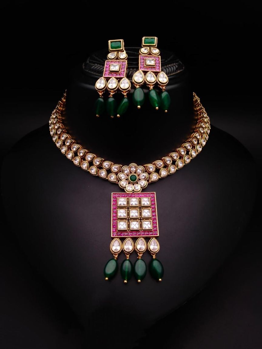 NECKLASE SET IN POLKI (GOLD POLISH) STYLE | DESIGN - 18468