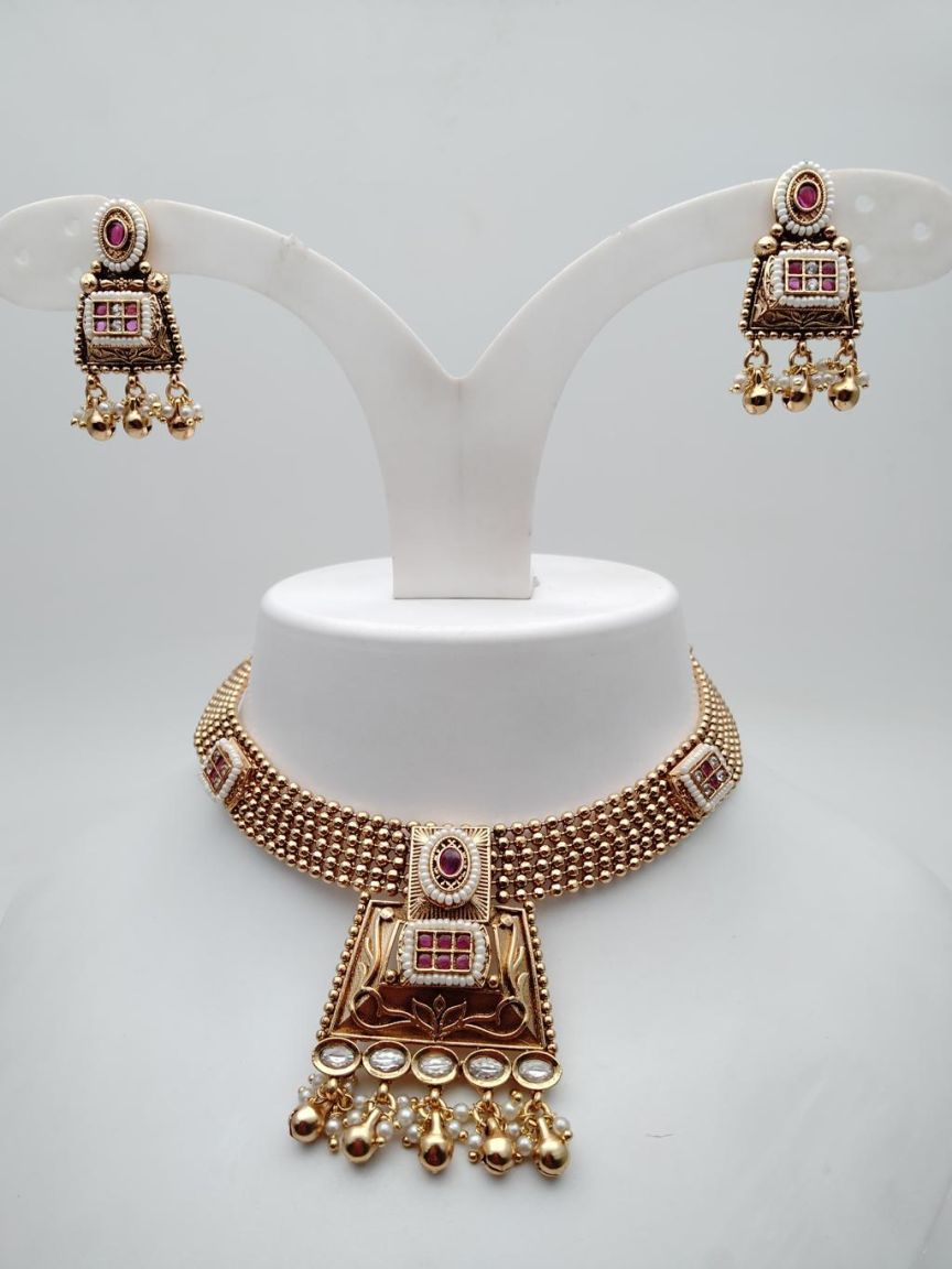 NECKLASE SET IN POLKI (GOLD POLISH) STYLE | DESIGN - 18490
