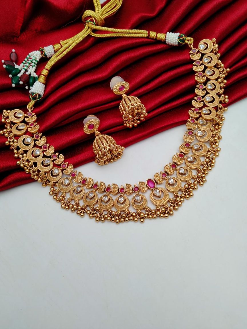 NECKLASE SET IN POLKI (GOLD POLISH) STYLE | DESIGN - 18492