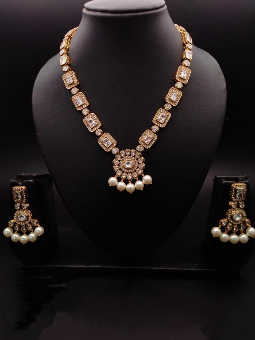 NECKLASE SET IN POLKI (GOLD POLISH) STYLE | DESIGN - 18507