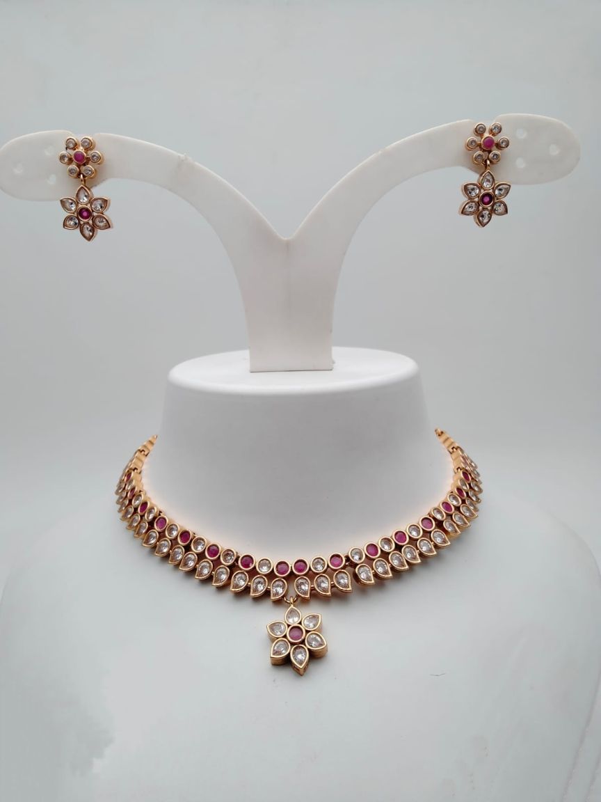 NECKLASE SET IN POLKI (GOLD POLISH) STYLE | DESIGN - 18540